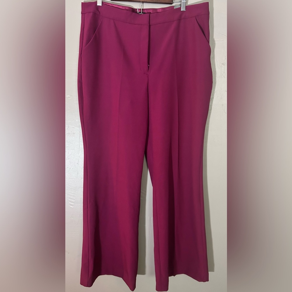 Express Women's Flair Trouser High Rise-Editor. Bold Fuchsia